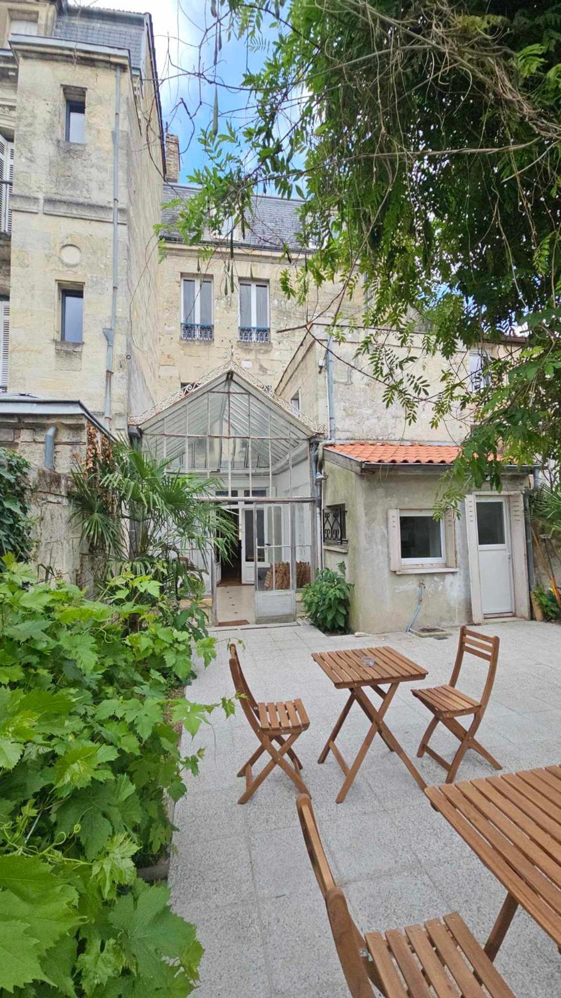 Bed and Breakfast Le Jardin Cafe Бордо Экстерьер фото