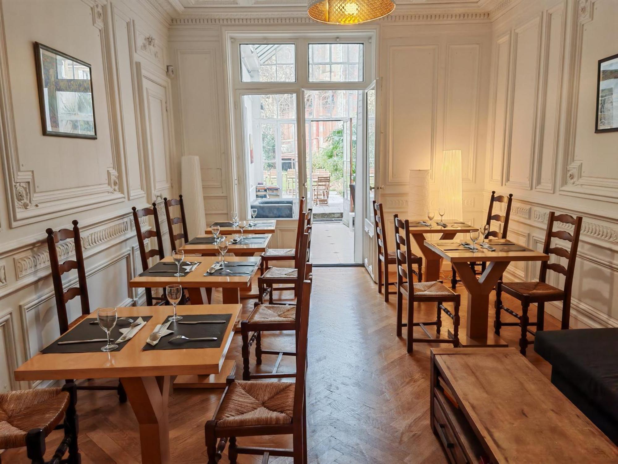 Bed and Breakfast Le Jardin Cafe Бордо Экстерьер фото